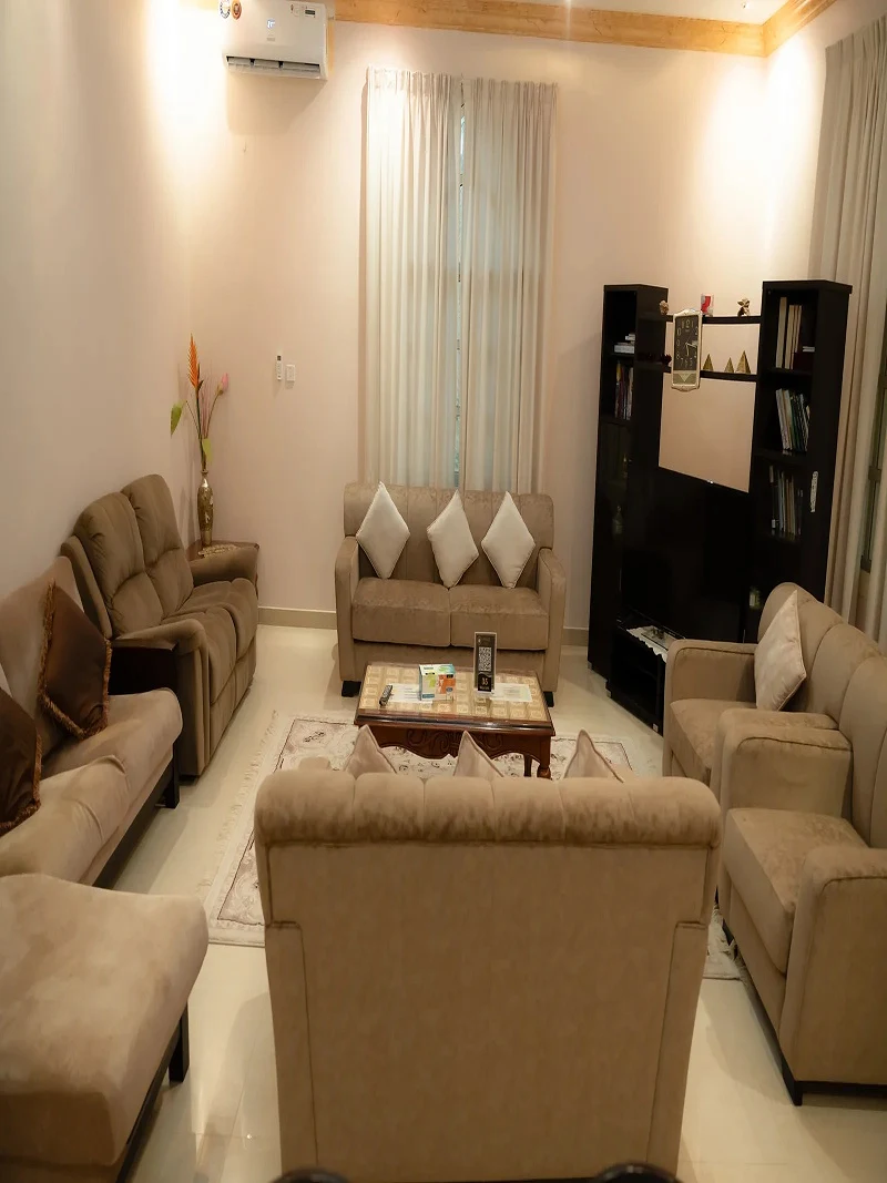 Hillside Farmhouse With Grand Majlis