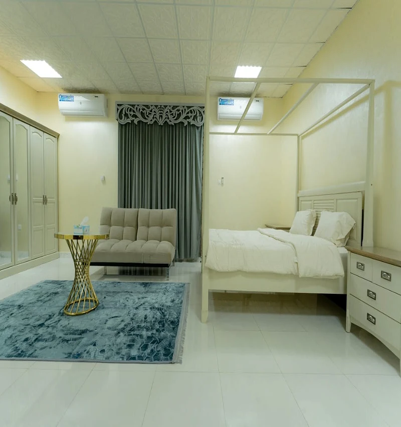 Free Horse Riding And  Luxurious Rooms