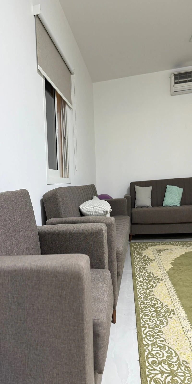 Spacious 3-Bedroom With Wide Pool