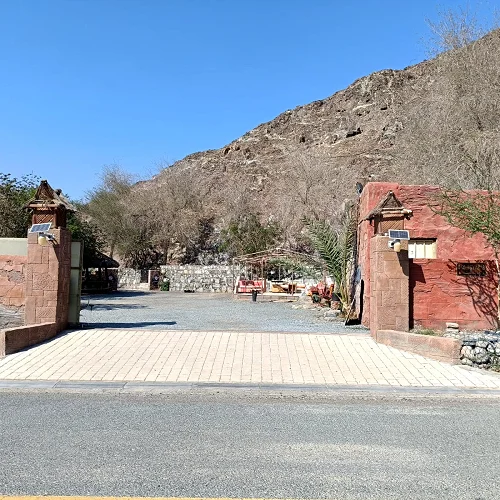 Mountain staycation full farm — Photo 6