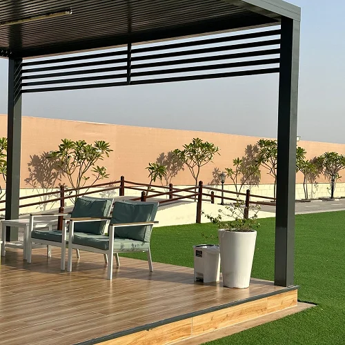 Countryside View With Pool slides